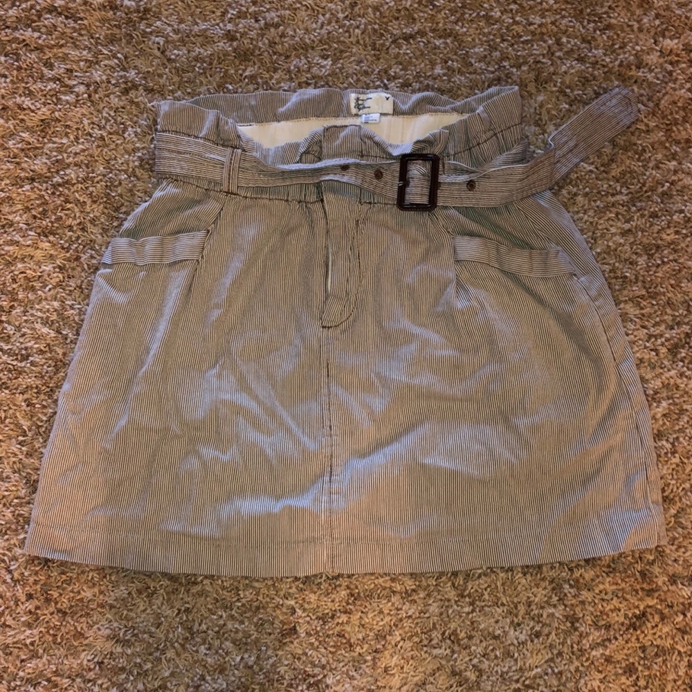 Beige pinstriped skirt from AE, size s/p